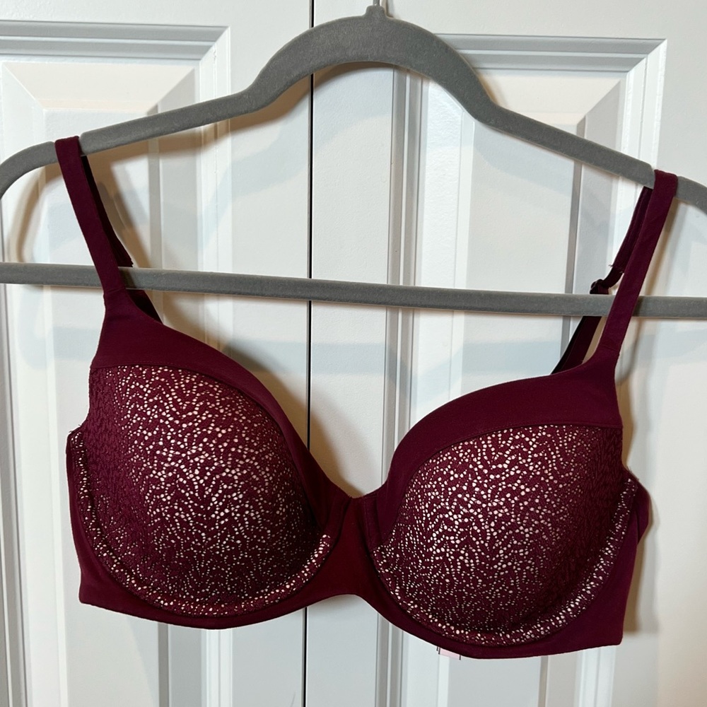 Victoria’s Secret Burgundy Lined Demi Bra. 32DD